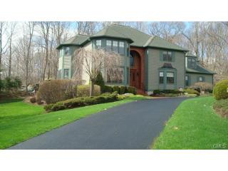 7 Arrowhead Dr, Upper Stepney, CT 06468-1068