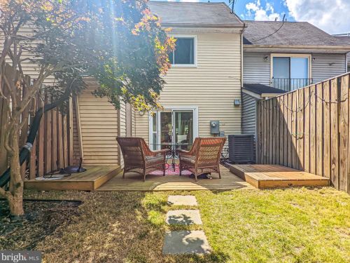 12169 Presidio Way, Woodbridge VA  22192-1052 exterior