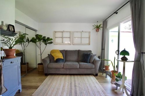 42137 Teatree Ct, Temecula CA  92591-3825 exterior