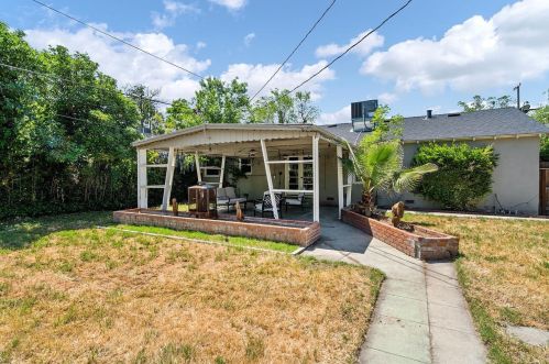 340 Santa Rosa Ave, Modesto CA  95354-1451 exterior