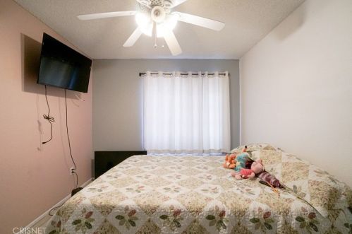 45331 Bison Cir, Lancaster CA  93535-2048 exterior