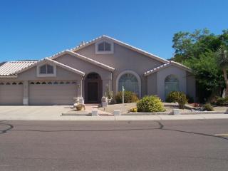 5480 Arrowhead Lakes Dr, Glendale, AZ 85308-6290
