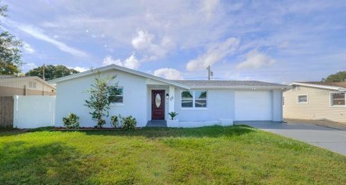 1551 Linstock Dr, Tarpon Springs, FL 34690-6134