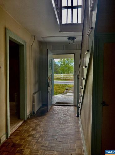 6417 Hillsboro Ln, Crozet VA  22932-3322 exterior