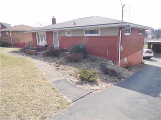 651 Scenery Dr, Elizabeth, PA 15037-2042