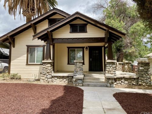 916 Belleview St, San Bernardino, CA 92410-2314