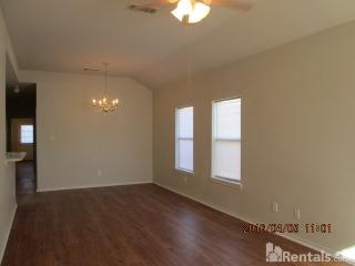 919 Walnut St, Burleson TX  76028-7065 exterior