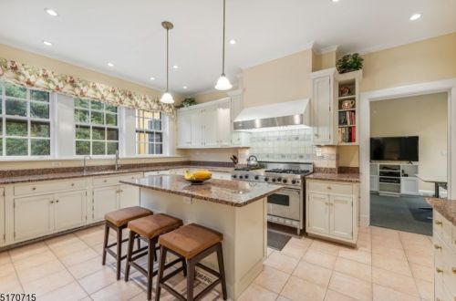 333 Park St, Montclair NJ  07043-2239 exterior