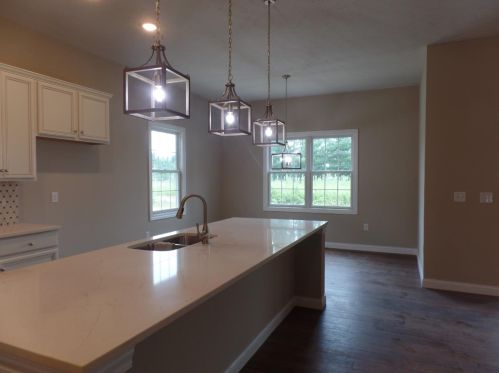 1323 Pekin Rd, Liberty Township OH  exterior