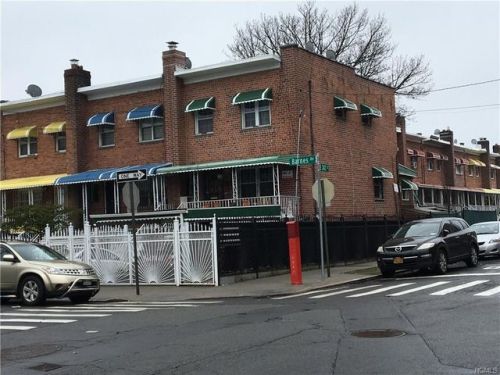 4791 Barnes Ave, Bronx, NY 10470-1327