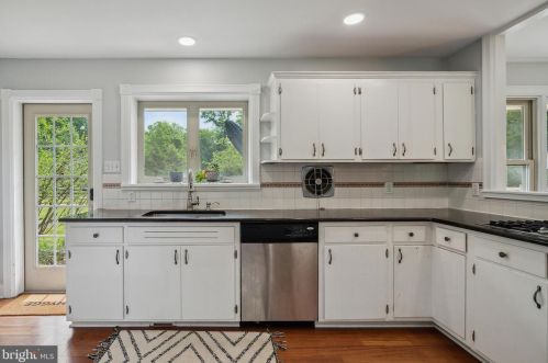 2016 Bethel Rd, Lansdale PA 19446-6054 exterior