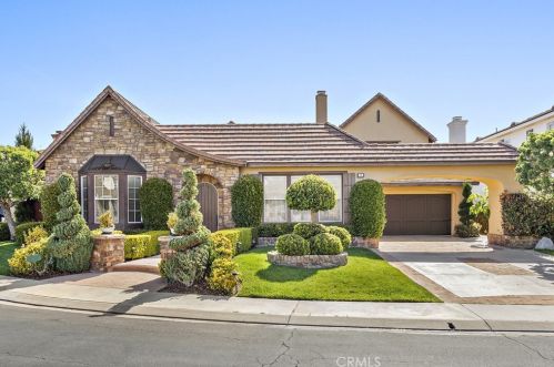 4 Hawthorne Ln, Trabuco Canyon, CA 92679-5130