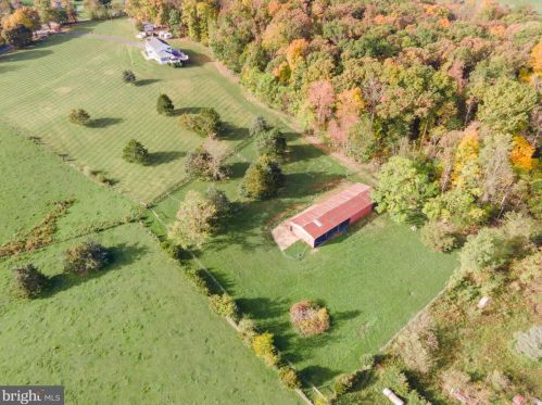 941 Copp Rd, Strasburg VA  22657-3427 exterior