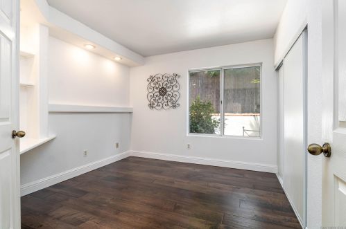 8886 La Cartera St, San Diego CA 92129-3310 exterior