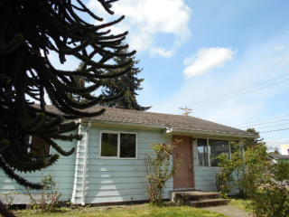 5002 Wapato St, Tacoma WA  98409-7136 exterior