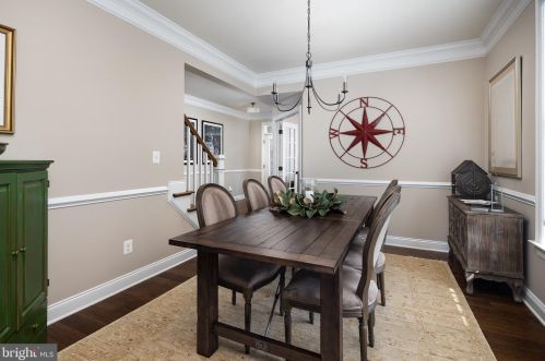 15909 Paynes Farm Dr, Haymarket VA  20169-8123 exterior