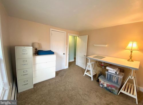 412 Washington Ave, Downingtown PA  19335-2708 exterior