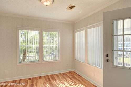 620 Puffin Dr, Sebastian FL  32976-7803 exterior