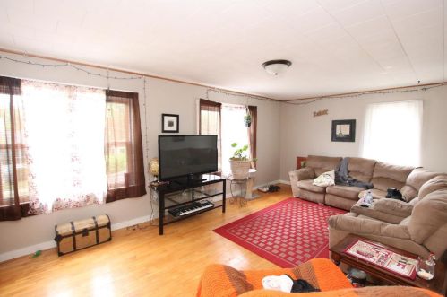 416 Cedar St, Fond Du Lac, WI 54935-4808