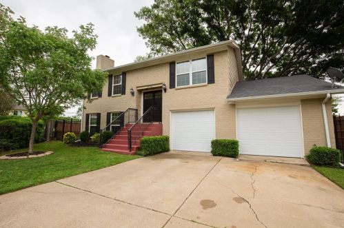 1106 Heiden Ct, Lewisville, TX 75028-1128