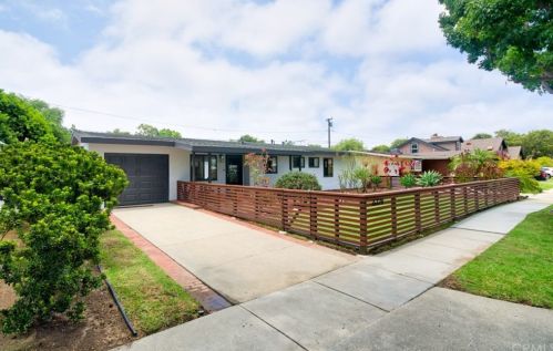 6728 Espanita St, Long Beach, CA 90815-4851