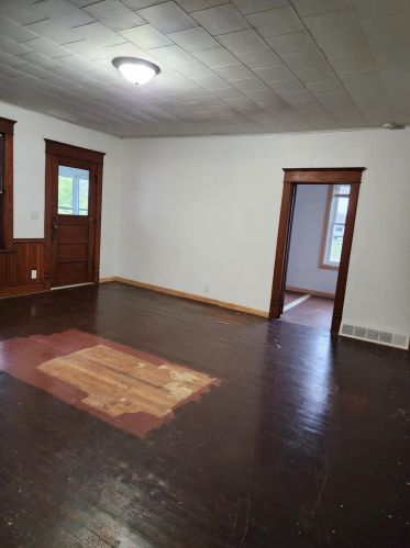 614 6th St, Cato WI  54230-9301 exterior