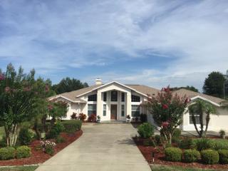528 Pine Meadow Dr, De Bary, FL 32713-2618