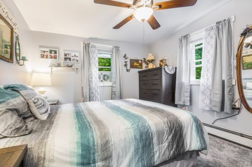 237 Magill Rd, Zelienople PA  16063-3015 exterior