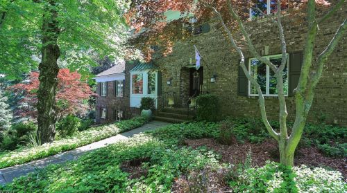 6 Spring House Rd, Bernardsville, NJ 07924-2100
