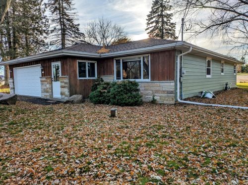 1733 Waukesha Rd, Caledonia, WI 53108-9768