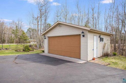5006 Arrowhead Rd, Duluth, MN 55811-1453
