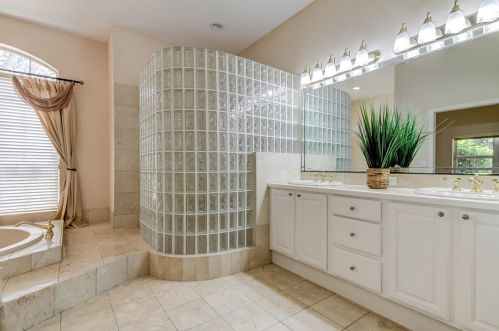 3874 Crescent Cove Pl, Tarpon Springs FL  34688-7708 exterior