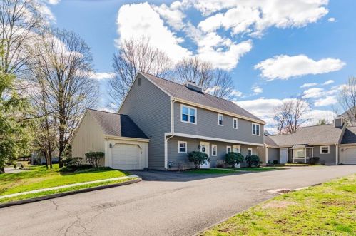 13 Old Towne Rd, Cheshire, CT 06410-3122