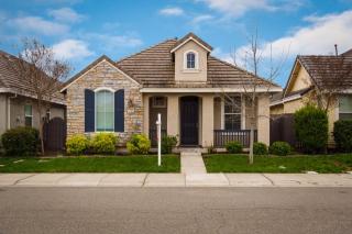 1882 Zurlo Way, Sacramento CA  95835-1905 exterior