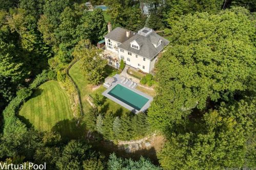 59 Fawn Ln, New Canaan, CT 06840-3302
