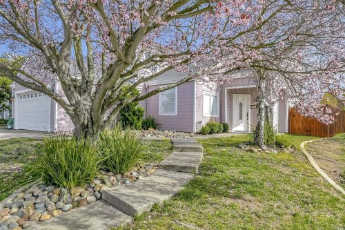 509 Poppy Cir, Benicia CA  94510-3715 exterior