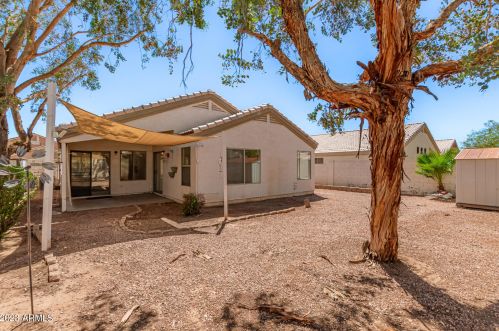 1904 Appaloosa Rd, Gilbert AZ 85296-3323 exterior