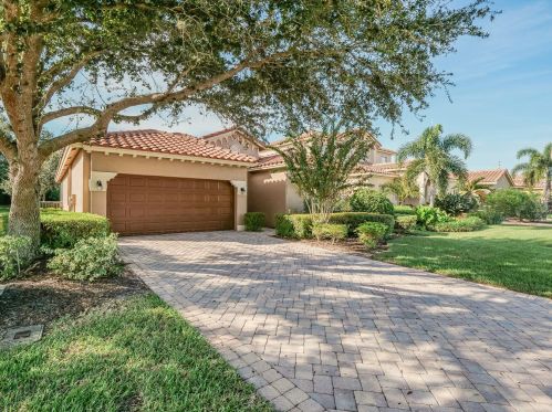 5513 57th Way, Vero Beach, FL 32967-2472