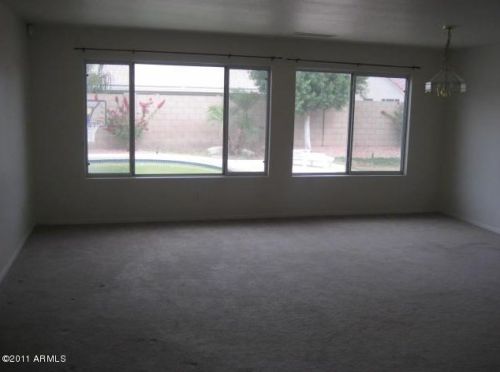 6805 14th St, Phoenix AZ  85014-1133 exterior