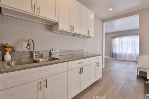 220 Mountain View Ave, Glendora CA  91741-3301 exterior