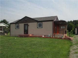 118 Highfield Rd, Butler, PA 16001-3151