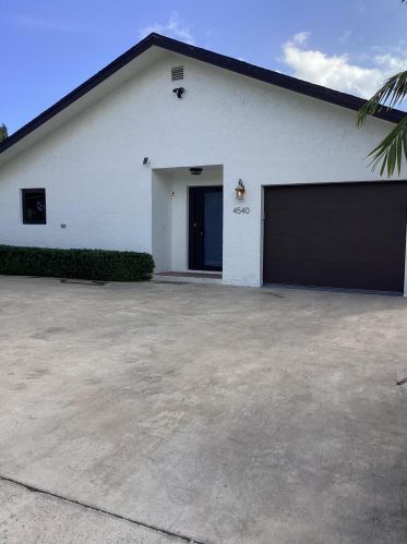 4540 Dixie Hwy, Boca Raton FL  33431-5036 exterior