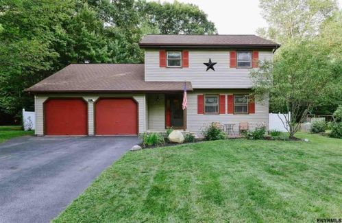 103 Wineberry Ln, Ballston Spa, NY 12020-4719