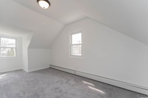 820 County Line Rd, Amityville NY  11701-1752 exterior