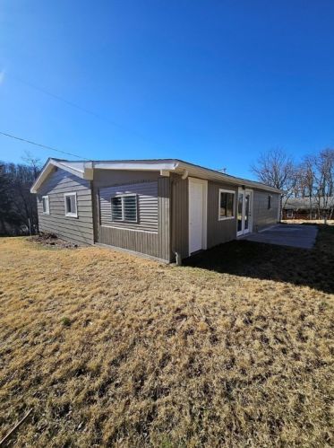 7643 Fitzsimmons St, Verona, PA 15147-1557