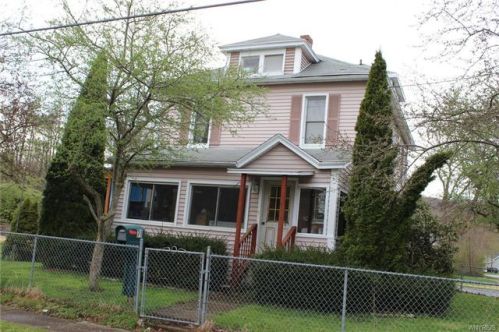 71 Franklin St, Salamanca, NY 14779-1444