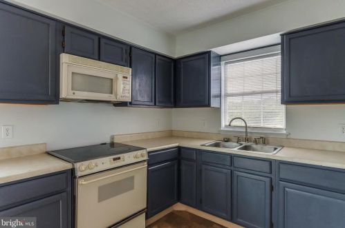 14 Mallard Ct, Charles Town WV  25414-5803 exterior