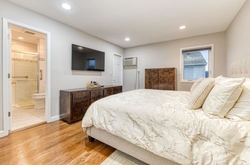 2638 Hewlett Ln, North Bellmore NY  11710-4415 exterior