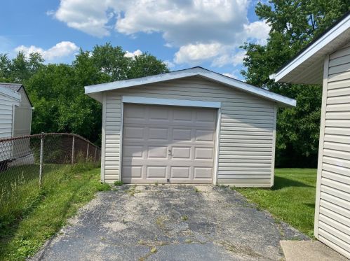 2616 Adams Rd, Cincinnati, OH 45231-2802