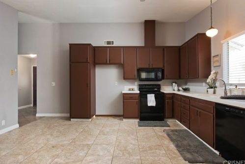 1120 Arcane St, Simi Valley CA 93065-4406 exterior